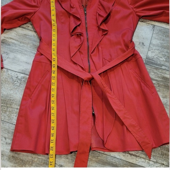 🚨 EUC Elle Deep Coral Colored Ruffle Neck Trench Jacket - Picture 6 of 7